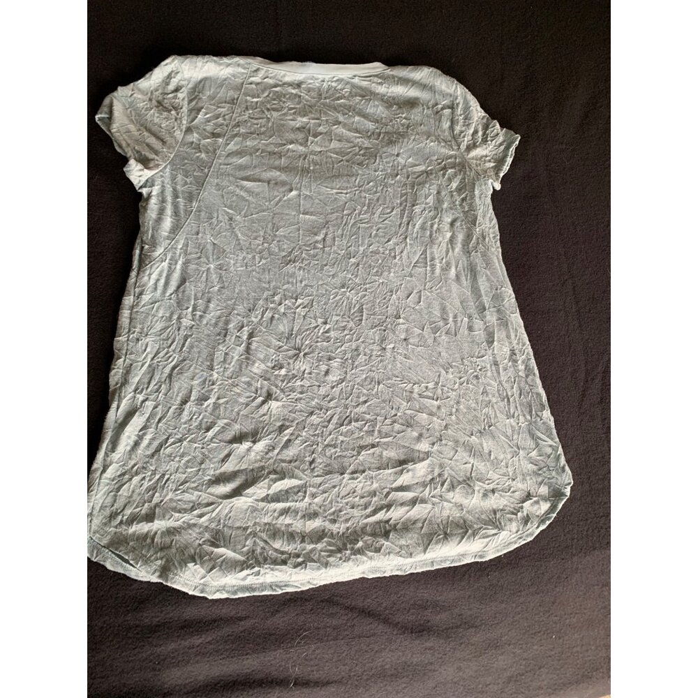 Simply Vera Vera Wang Ladies Crinkle-Style Top Size Large Sage Green - Picture 9 of 9